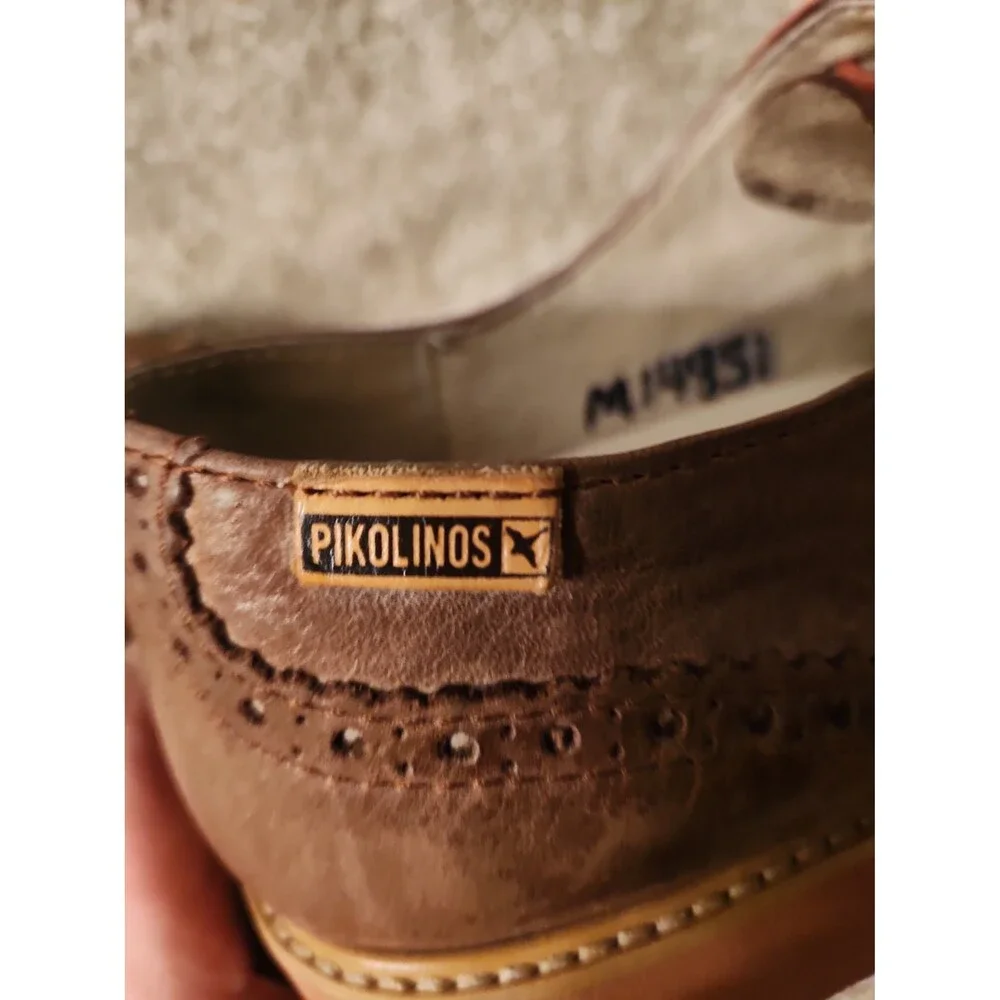 Pikolinos Men's Light Brogue Wingtip Dress Shoes in Brown Leather Size 42 US 9